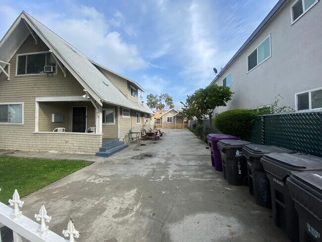 Primary Photo - 1372 Gaviota Ave