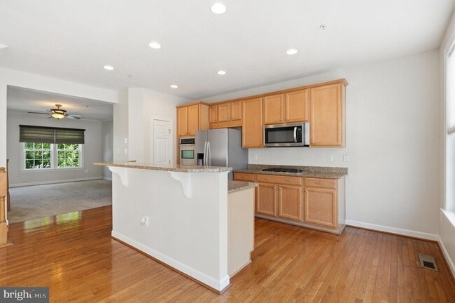 Building Photo - 8921 Amelung St