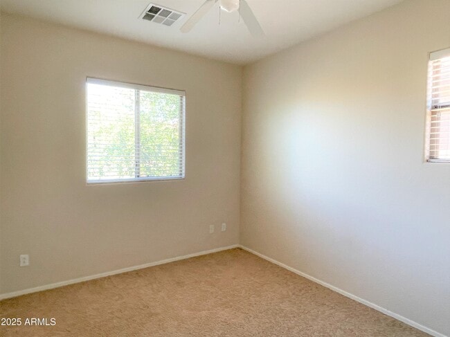 Building Photo - 5330 W Chisum Trail