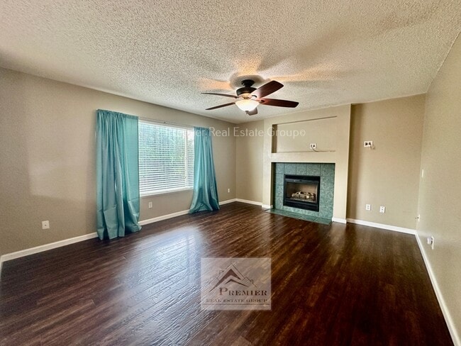 Building Photo - 4394 Gunbarrel Dr