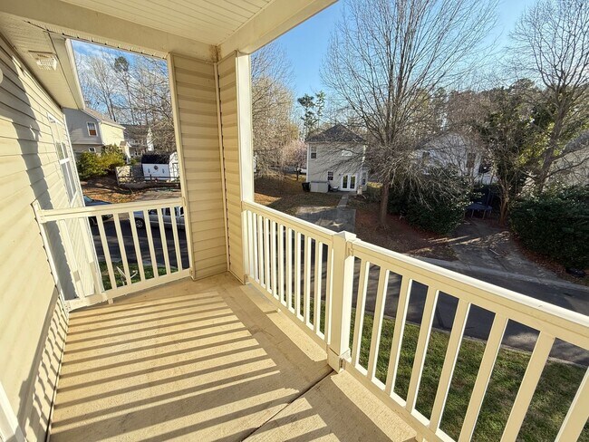 Building Photo - Renovated Cornelius Condo | Two Covered Balconies | Walk to Downtown & Antiquity | Lake Norman Area