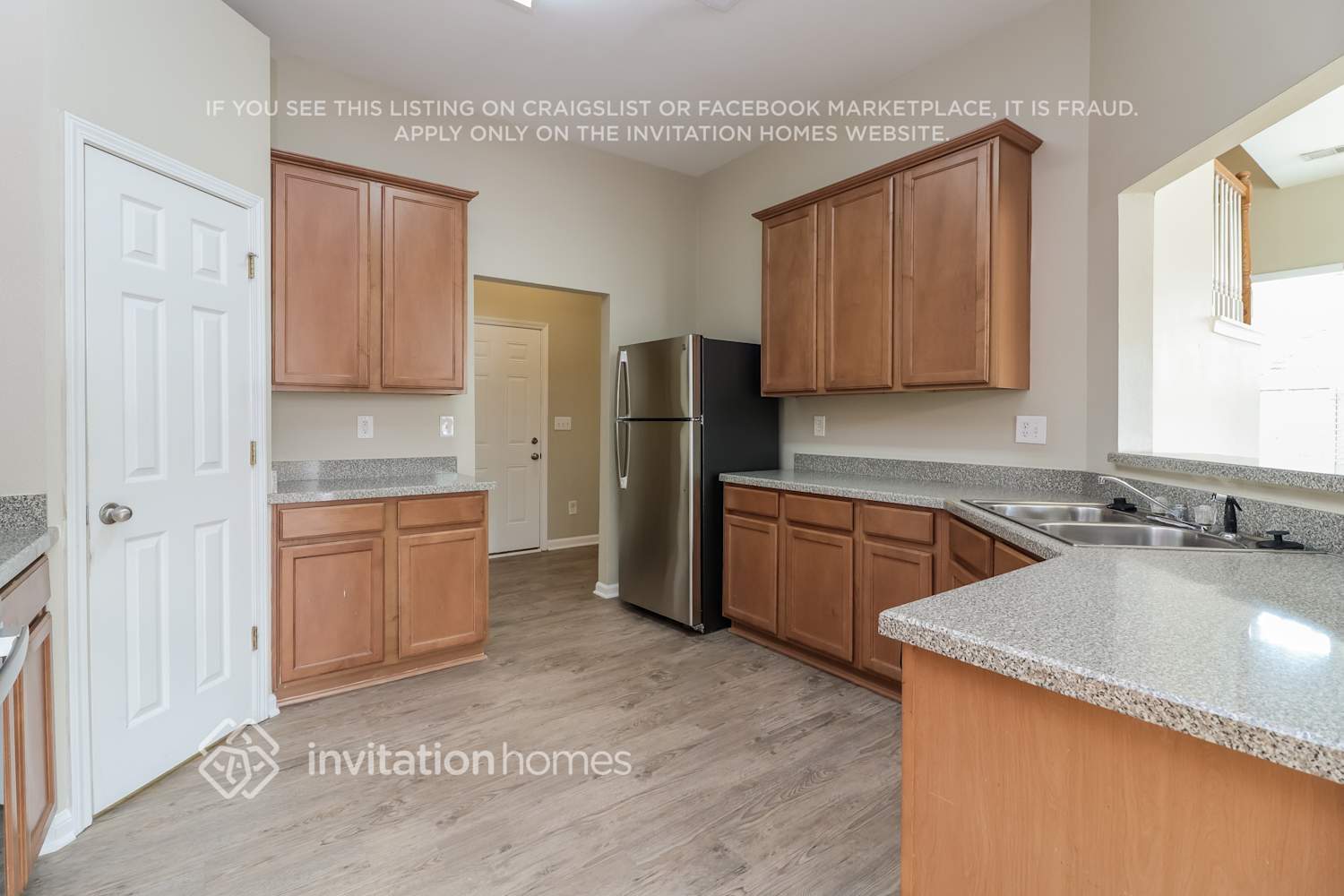 Building Photo - 502 Whitney Way