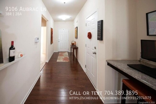 Building Photo - 9106 Aubrac Ln