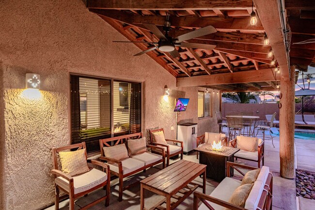 Building Photo - 3921 Aloha Ln