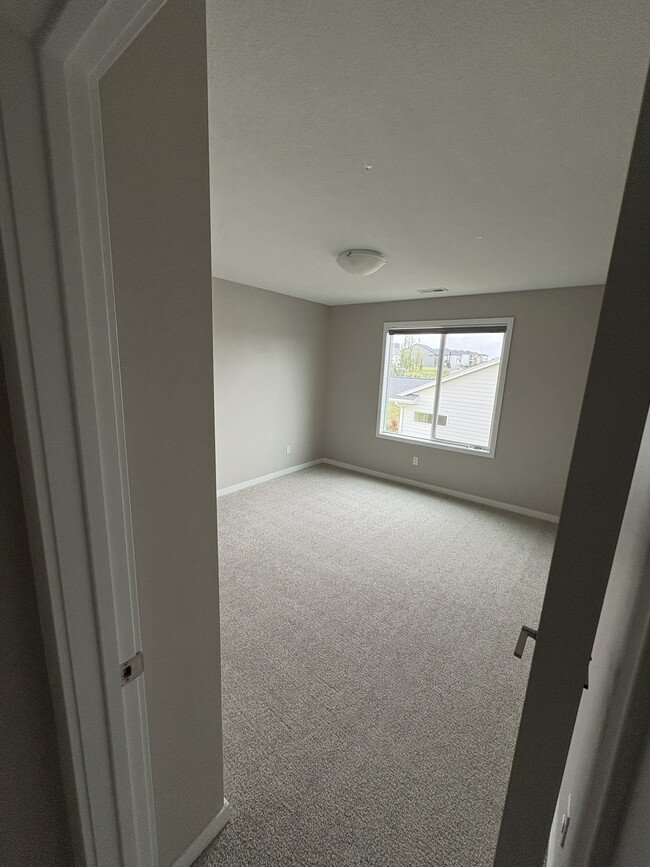 Building Photo - 16314 Springbrook Trl