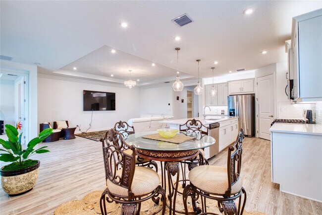 Building Photo - 10407 SW Aquila Wy