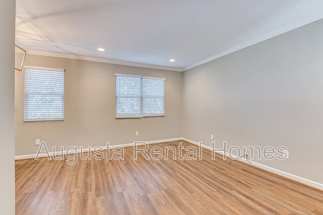 Building Photo - 1402 Johns Rd