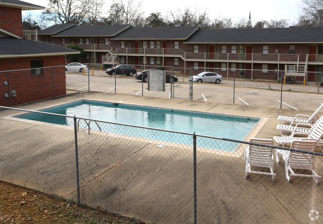 Pool - Magnolia Woods