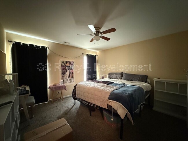 Building Photo - 1030 Turin Dr