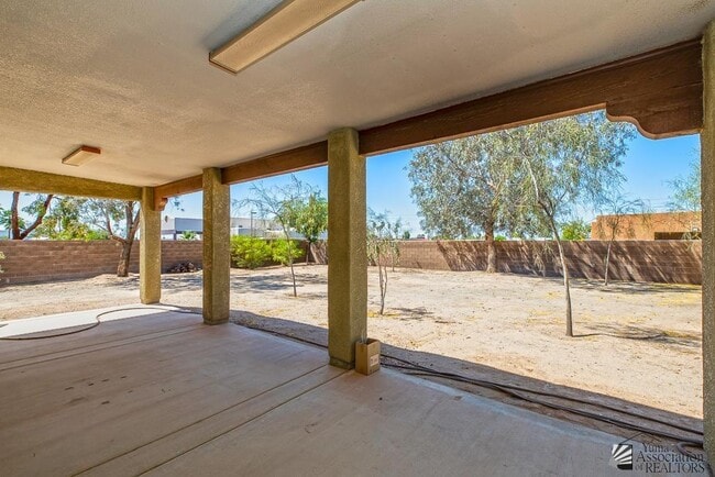 Building Photo - 11626 S Dorothy Dr