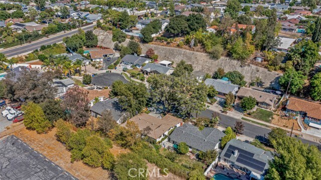 Building Photo - 9425 McLennan Ave.