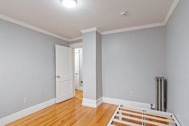 Building Photo - 577 Chandler St