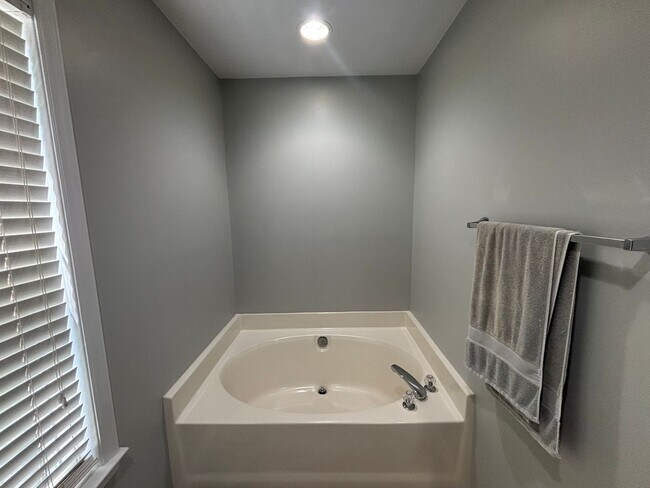 Building Photo - 3 Bed 2 Bath Single  Family Home in OGDEN/Murrayville