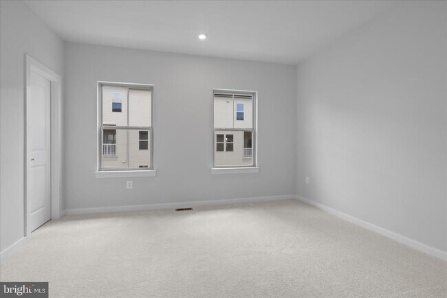 Building Photo - 208 Chianti Ter SE