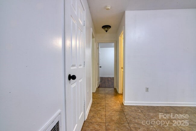 Building Photo - 34 East St