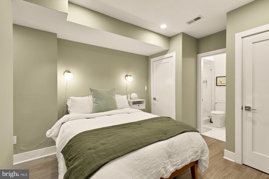 Building Photo - 1519 K St SE