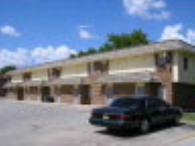 Building Photo - 1068 Linde St