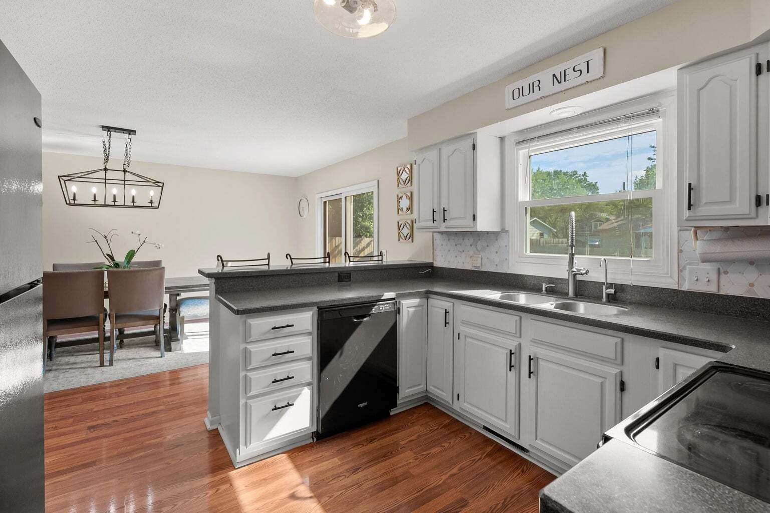 Building Photo - 7817 Chippewa St