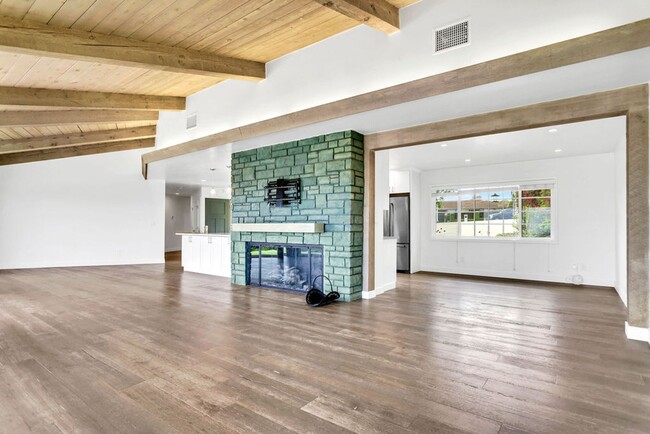 Building Photo - Gorgeous single story home in La Jolla wit...