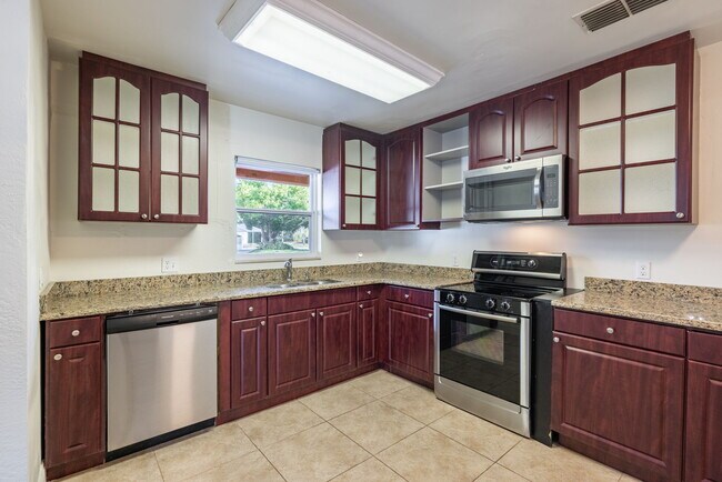 Building Photo - 2533 N Habana Pl
