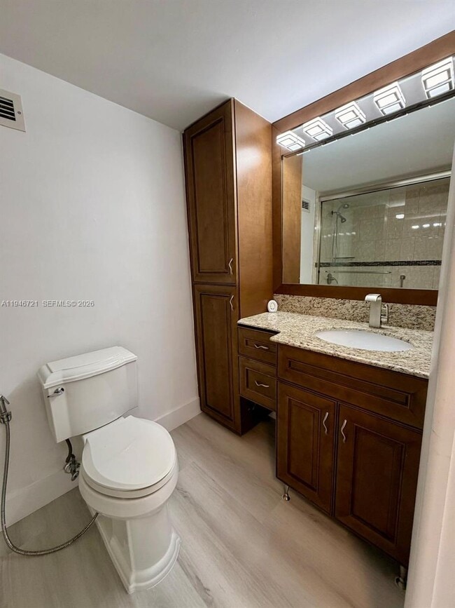 Building Photo - 3725 S Ocean Dr