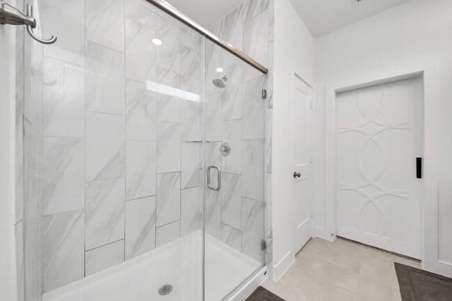 Building Photo - 7655 Jerrara Hts Ln