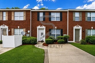 Building Photo - 5791 Strathmoor Manor Cir
