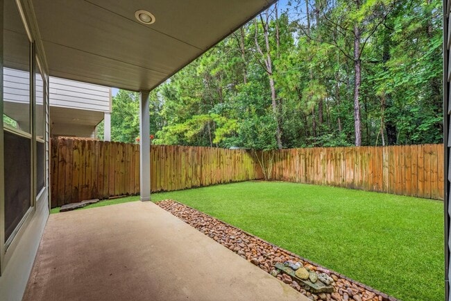 Building Photo - 103 Ledgestone Pl