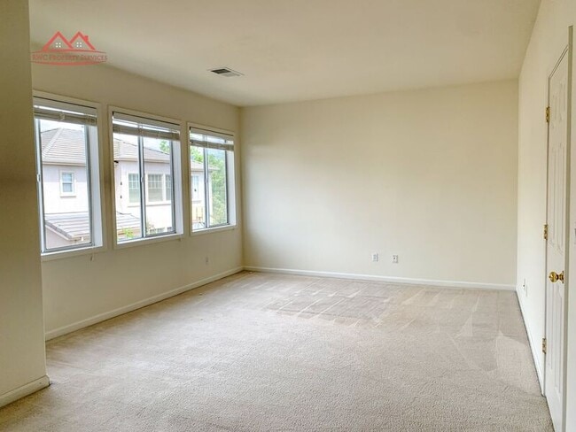 Building Photo - 4016 Lylewood Ct