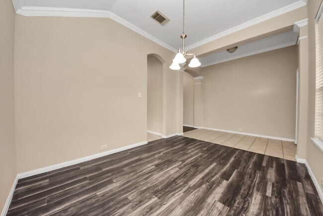 Building Photo - 1722 Lansing Cove Dr