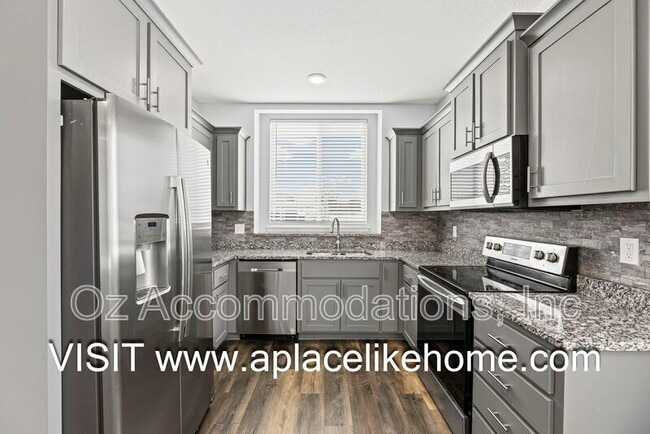 Building Photo - 217 McGee St