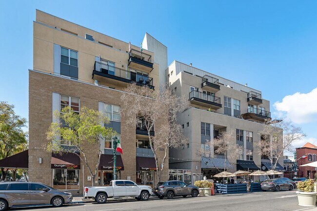 Building Photo - Walkable Little Italy Living – 3BR/3BA with Gated Parking