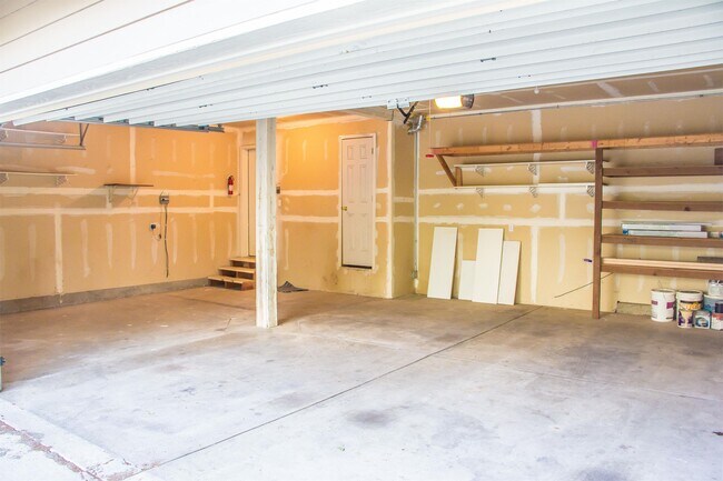 Building Photo - 206 S Riverside Harbor Dr