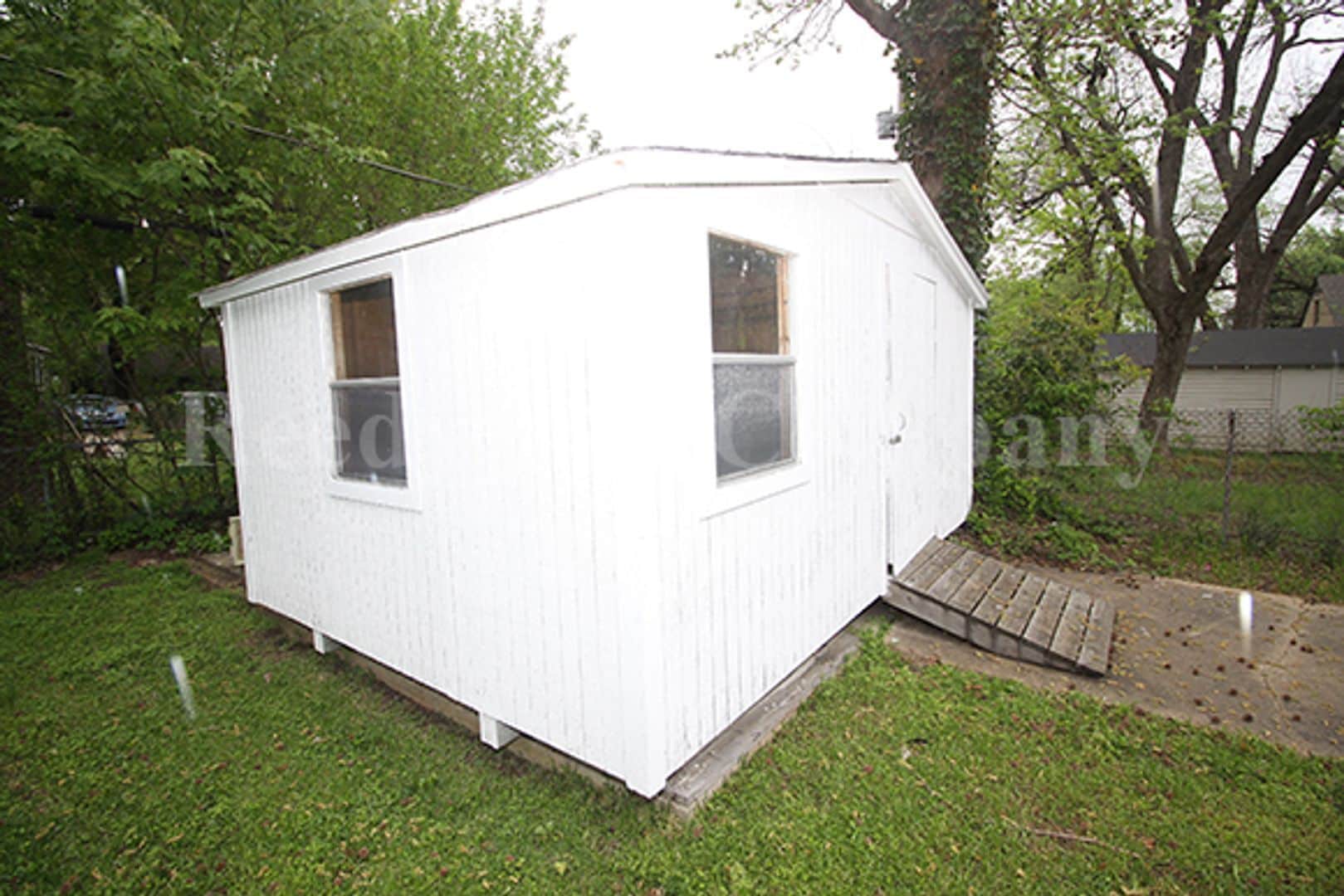 Building Photo - 743 Buck St