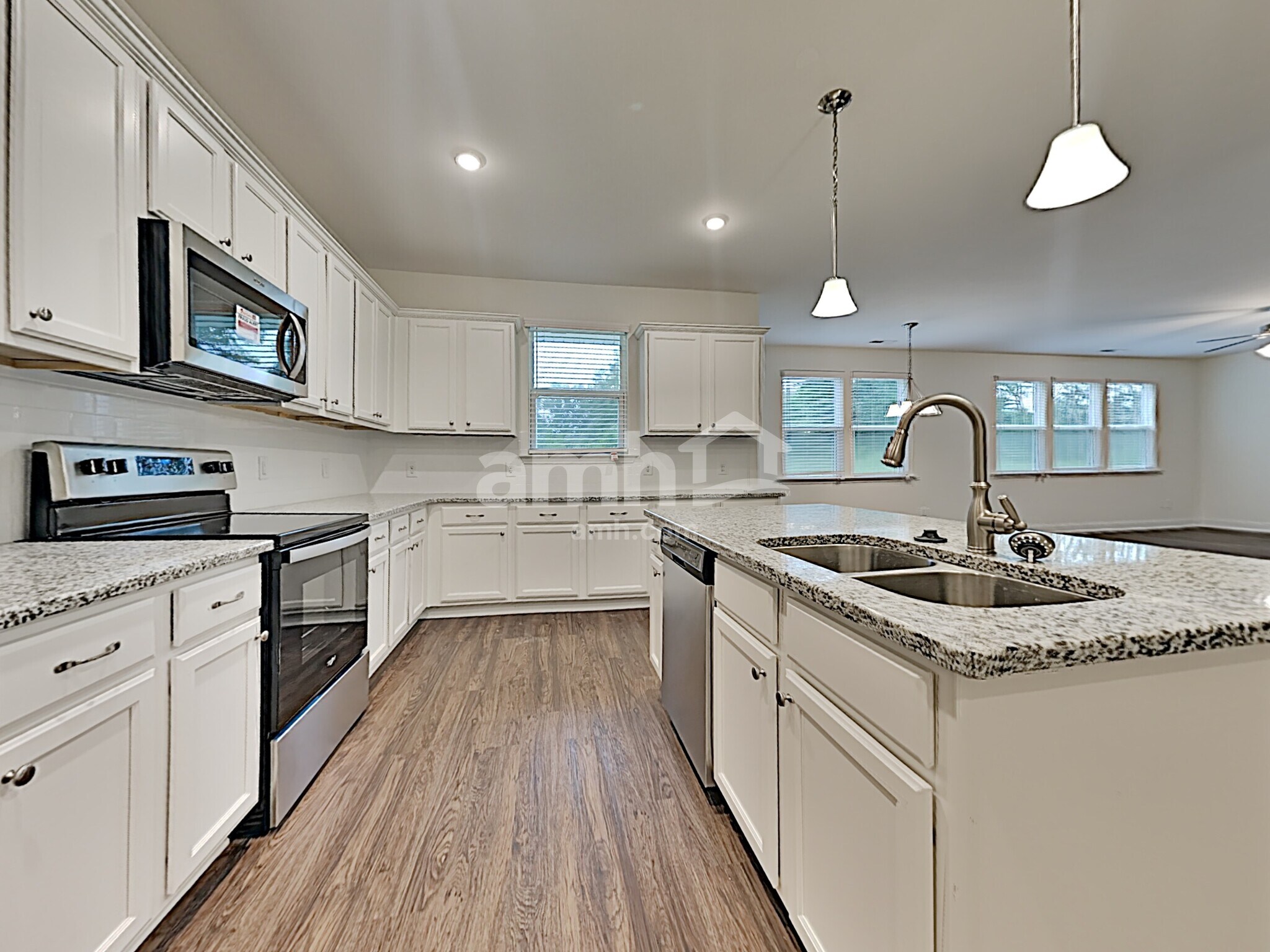 Building Photo - 127 Pullen Dr