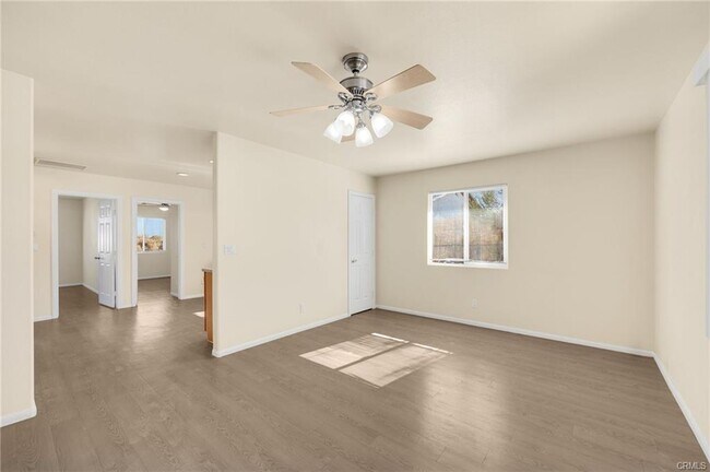 Building Photo - 6673 Split Rock Ave