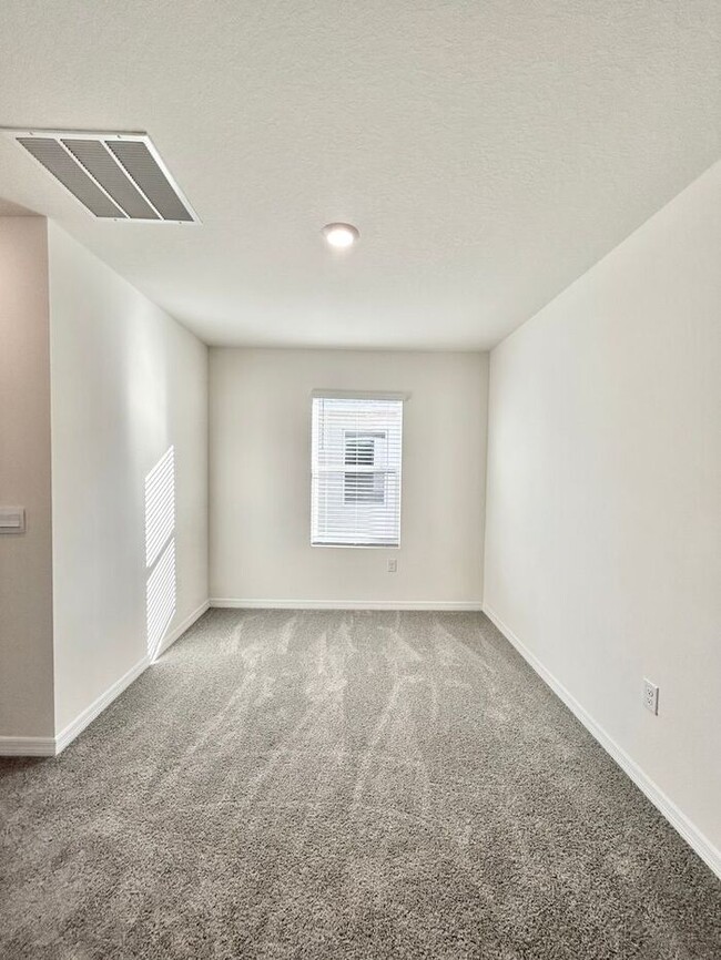 Building Photo - Brand New 3/2.5 Modern Townhome with a Lof...