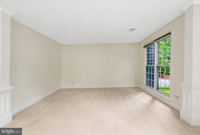Building Photo - 5257 Winter View Dr