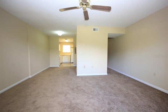 Building Photo - 22640 Watersedge Blvd