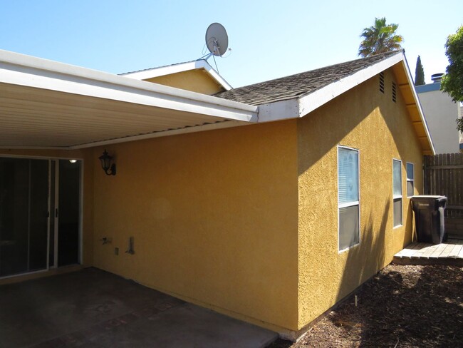 Building Photo - Orcutt Single Story Home Near Righetti and...