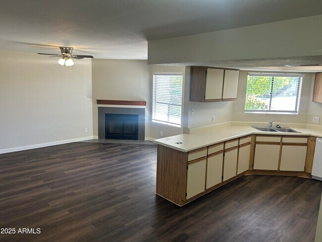 Building Photo - 1444 N Recker Rd