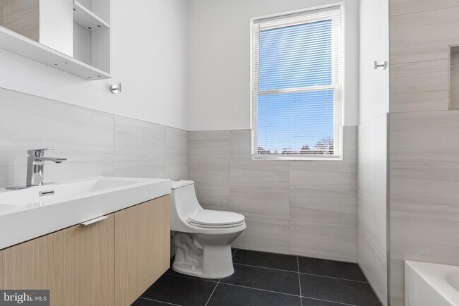 Building Photo - 7248 Rising Sun Ave