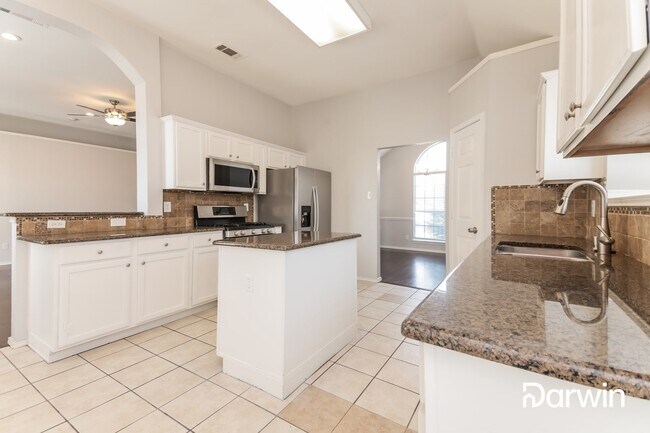 Building Photo - 728 Sea Shell Dr