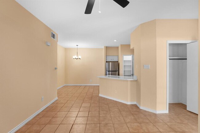 Building Photo - 2450 Wickersham Ln