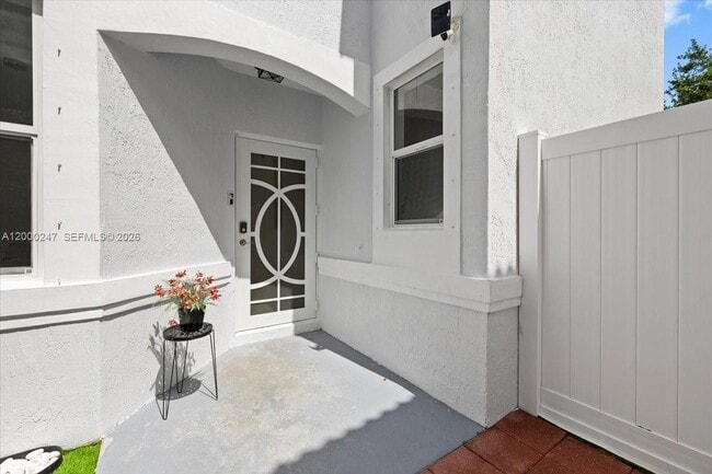 Building Photo - 15385 SW 51st St