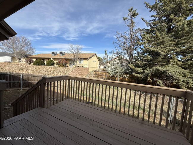 Building Photo - 9490 E Catalina Dr