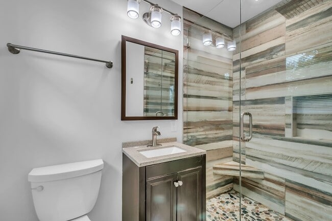 Building Photo - 7453 Harrow Dr
