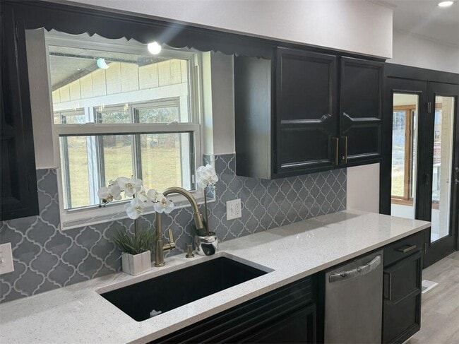 Building Photo - 303 S Promenade Blvd