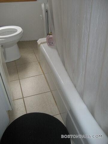 Building Photo - 97 Hancock St