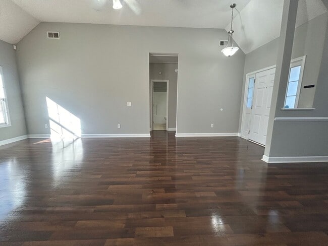 Building Photo - 329 Anden Hall Dr